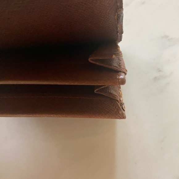 Louis Vuittonâmonogram Wallet - Picture 5 of 12